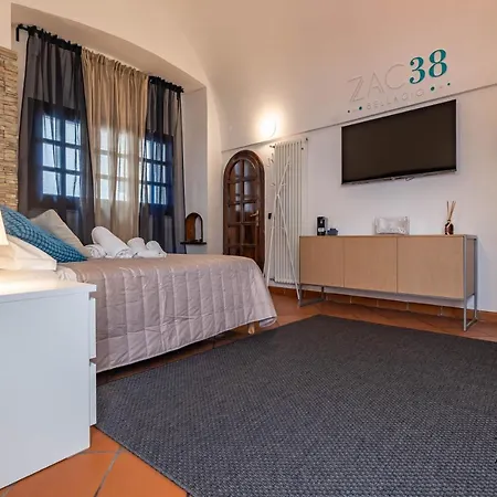 Zac 38 Polignano a Mare